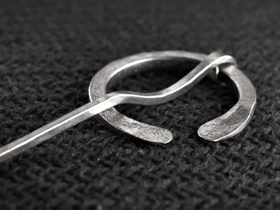 Fibula do płaszcza - zapinka do rekonstrukcji wczesnego średniowiecza