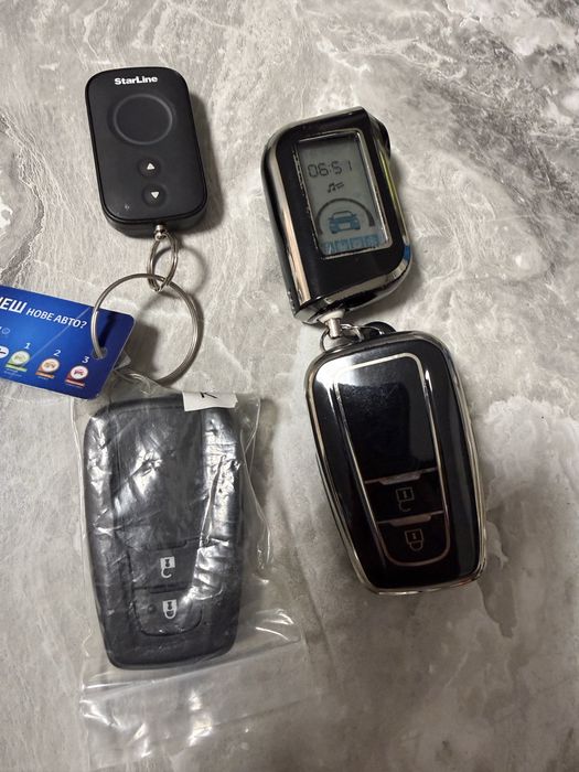 Продам свій автомобіль Тойота Rav 4 2020 року, пробіг 60 тис км.