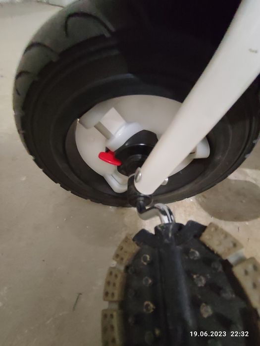 Wózek z funkcją rowerka