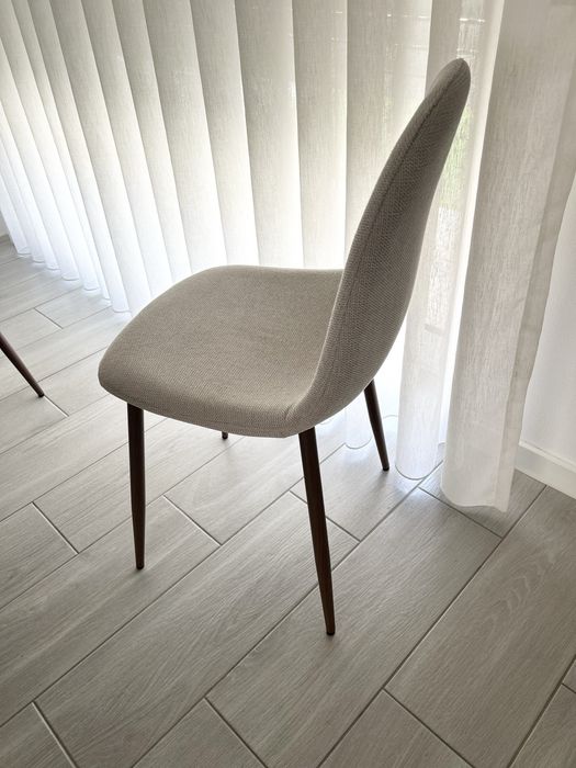 Conjunto de 8 cadeiras de jantar