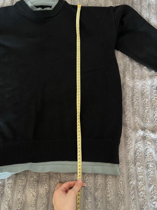 Костюм чорний з сірими полоскамм