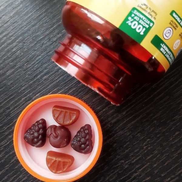 Animal Parade Gold и Alive  витамины для детей Symbiotics Colostrum