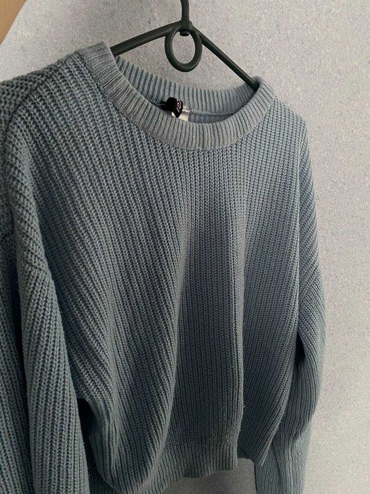 В‘язаний блакитний светр