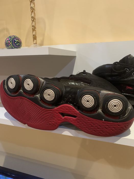 Культові баскетбольні кросівки Adidas