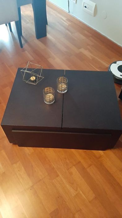 Mesa de centro com arrumação