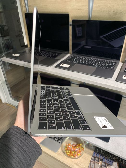 MacBook Air A2681 13” M1 256Gb 90% аккумулятор гарантия.