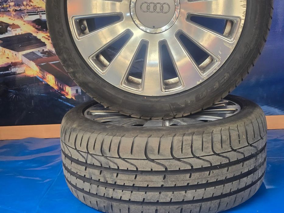 Jantes originais R19 com pneus 255/40 R19 Pirelli Audi A8 D3 EPC OEM