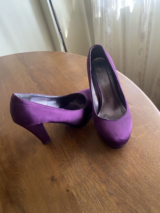 Sapatos de cetim roxos n.38