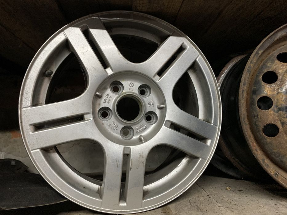 Диски 17’’ VW Гольф Пассат Б7 по 1-2-4шт оригинал