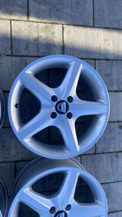 Felgi aluminiowe Dezent do Dacia 4x100 16 cali Renault