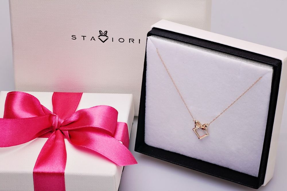 Złoty naszyjnik Staviori z diamentem