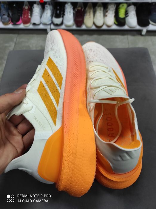 ОРИГІНАЛ 100% Кросівки Adidas Ultraboost 5 Strung 42 2/3