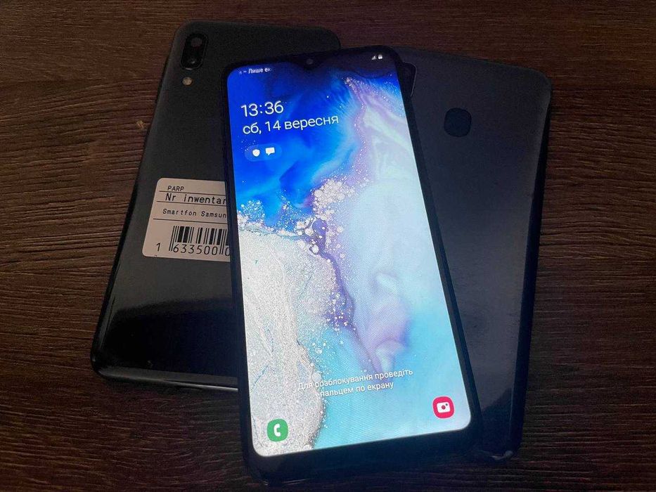 Смартфон Samsung Galaxy A20e SM-A202F 3/32GB 5.8" 2Sim NFC 3000 mAh