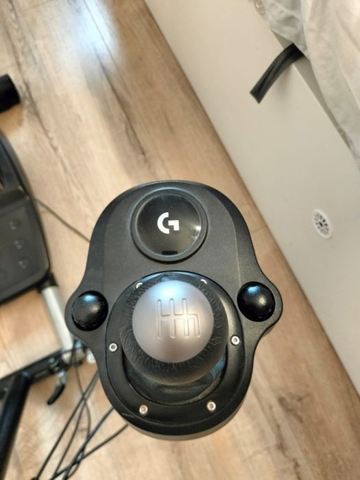 Kierownica Logitech G29+Shifter+Pedały(STOJAK NIE NA SPRZEDAŻ)