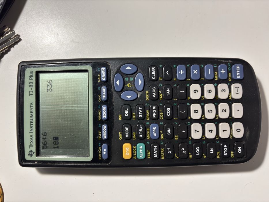 Calculadora Texas Instruments TI-83 Plus