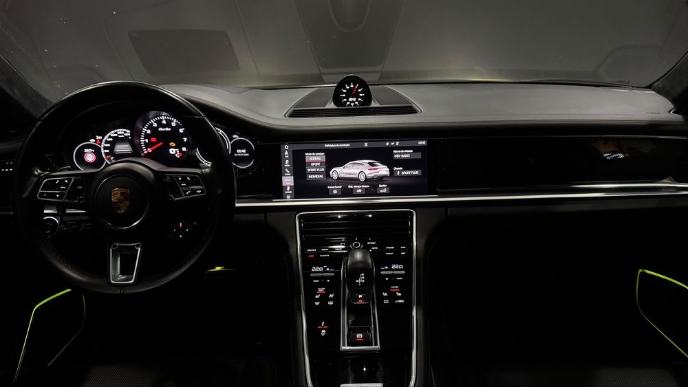 Porsche Panamera Sport Turismo Turbo 4.0 V8 550 CV Ano 2018
