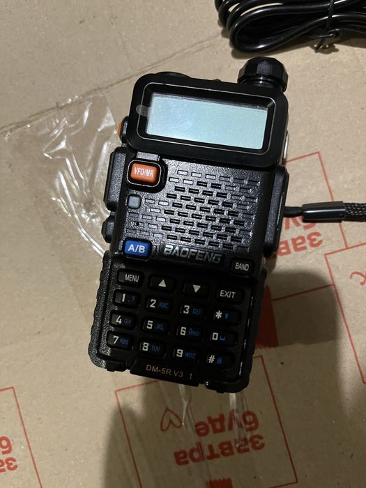 Baofeng dmr DM-5R V3(rd-5r) + антены 10вт и гарнитура .