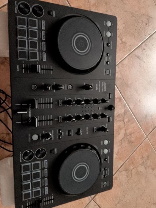 Konsola Pioneer  DDJ-FLX4