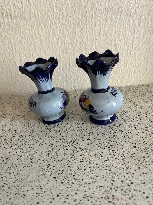 Jarrinhas e cestas Alcobaça feitas à mão