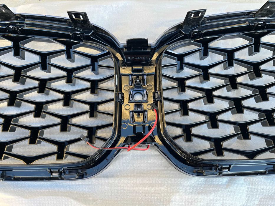 Ніздрі Чорний глянець LED Iconic Glow Diamond на BMW X3 G01 2022-2024 року