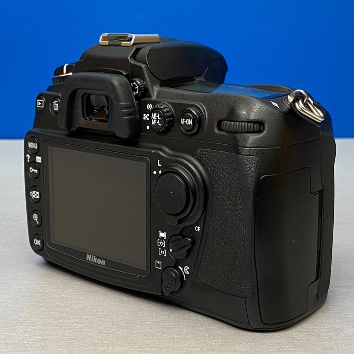Nikon D300 (Corpo) - 12.3MP