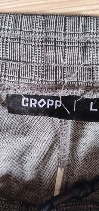 Szorty męskie w szarą kratkę marki Cropp rozm. L