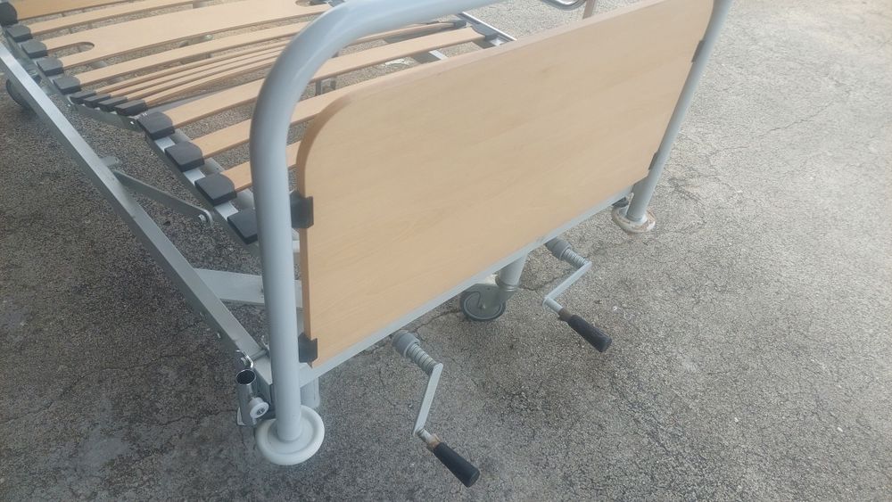 Cama articulada manual sem colchão