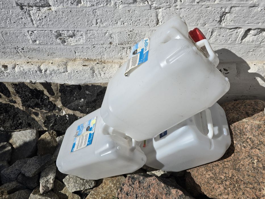3 bańki 20l po AdBlue