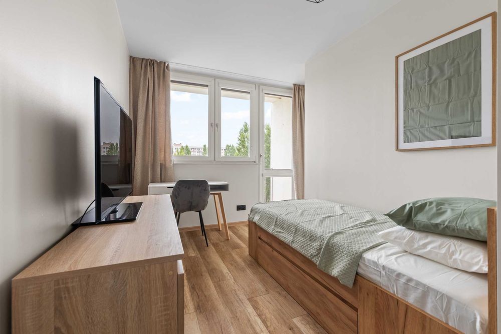 Duży pokój (12 m2 + balkon) / Centrum Koneser / Świeżo po remoncie / ul. Markowska