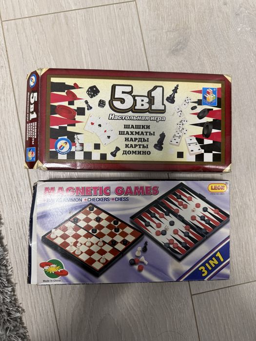 Настольные игры: супер фермер, компелкт шахмат, карты, монополия