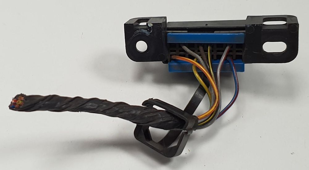 GNIAZDO DIAGNOSTYCZNE OBD2 JAGUAR S-TYPE