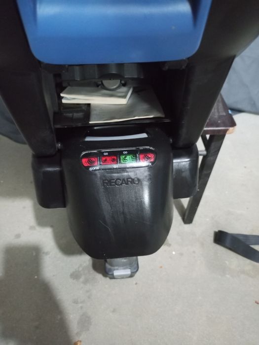 Fotelik Recaro 9-18 kg ze stacja ISOFIX
