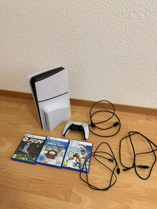 PlayStation 5 (825GB) + 3 jogos