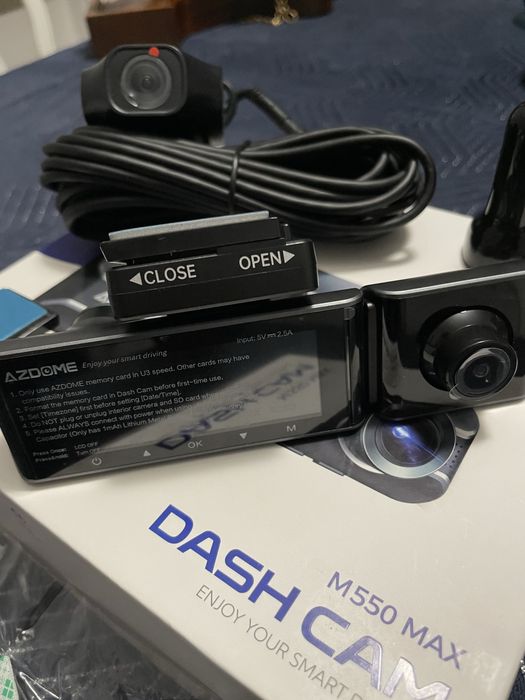 Kamera samochodowa AZDOME 4K UHD M550 MAX 3 kanały