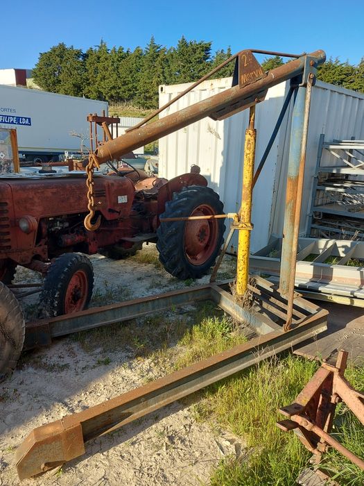 Grua tirar motores 2 toneladas