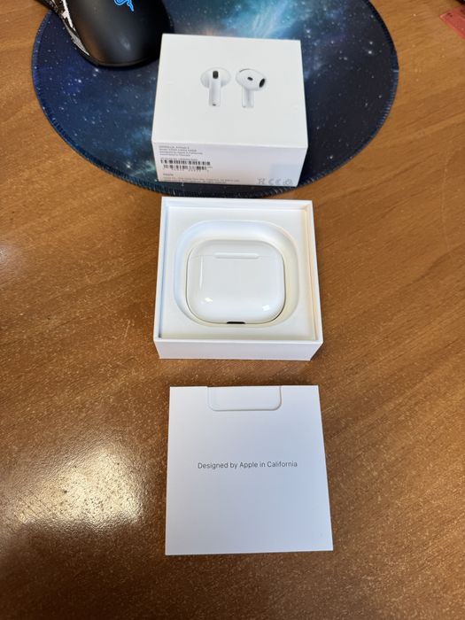 Apple Airpods 4 без ANC (шумодаву)
