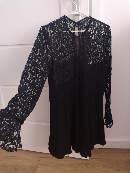 Zara sukienka czarna z koronką elegancka