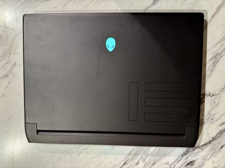 Alienware M15 R6 i7 RTX3060 16Gb RAM 1TB SSD 240Hz