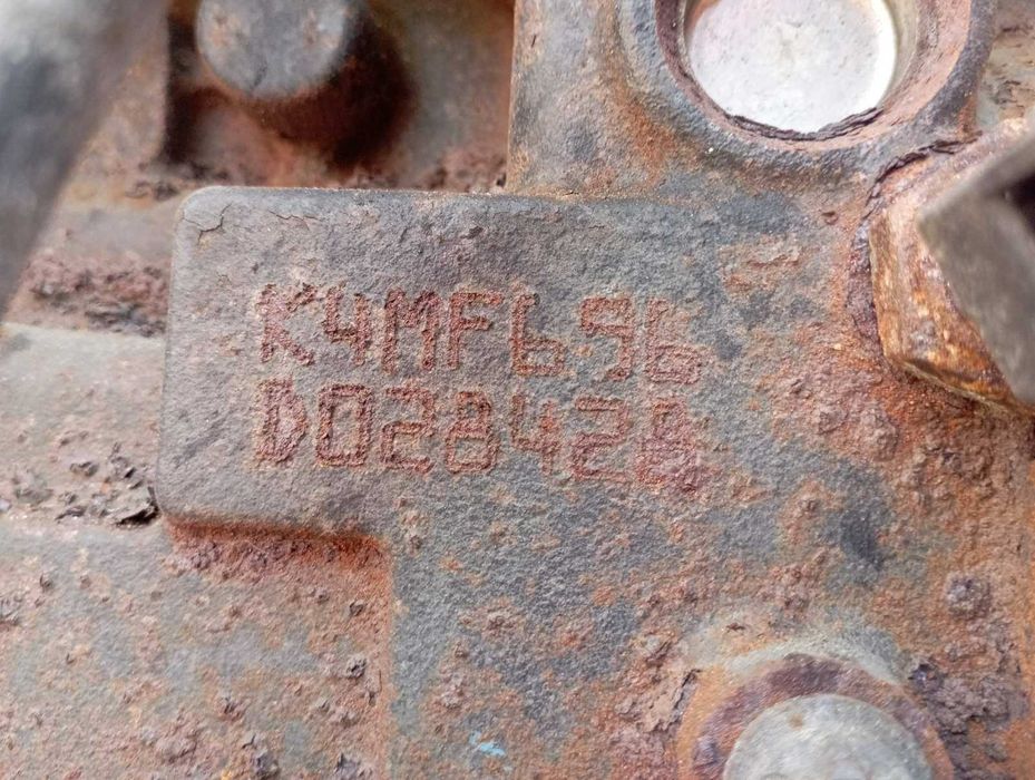 Двигатель 1,6 MPI 16v K4M 696 Dacia Duster