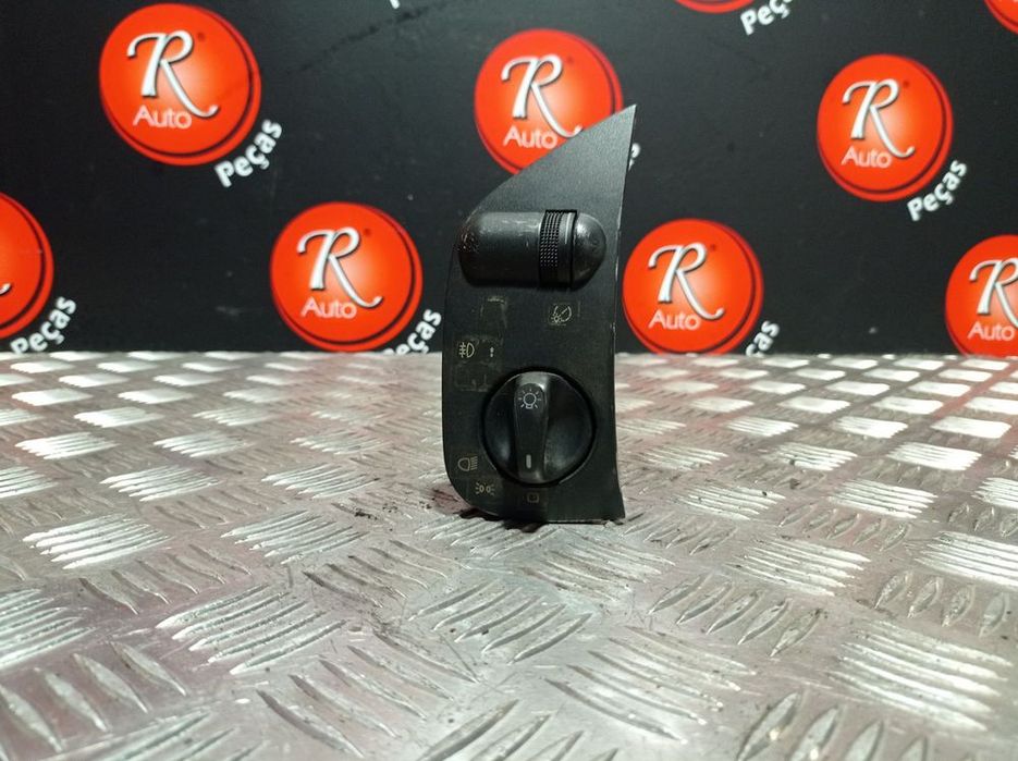 Comando Das Luzes Seat Ibiza Ii (6K1)
