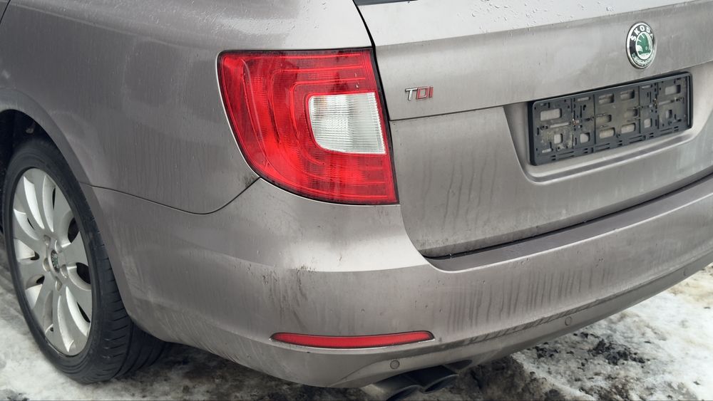 Крышка багажника ляда Skoda Superb 2 9888 Суперб 2 Кляпа