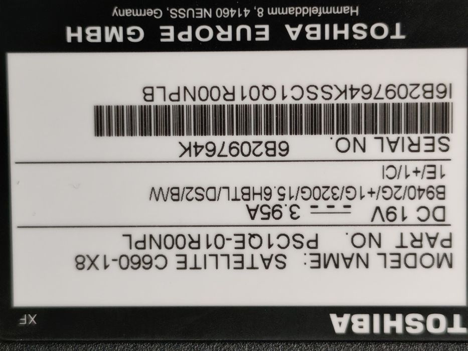 Toshiba Satellite C 660-1 X 8