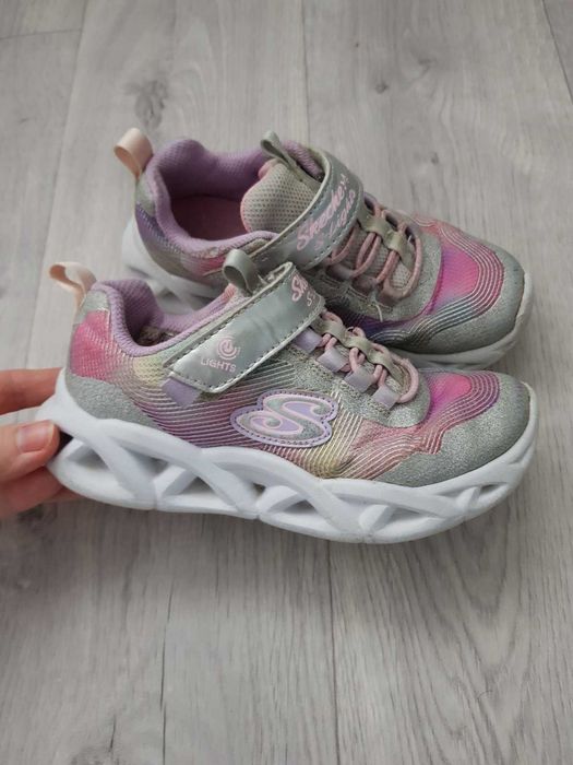 Кросівки Skechers 28 розмір на дівчинку