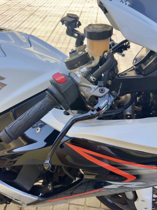 Vendo Gsxr 600 L0 2010