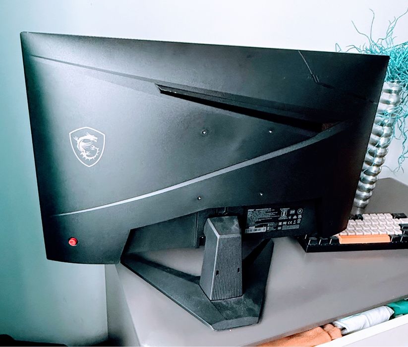 Monitor MSI MG 244F matryca zbita nowy miesieczny