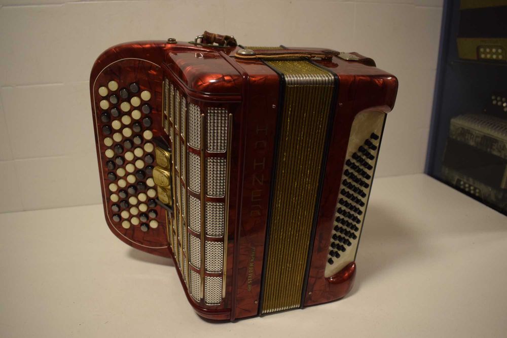 Acordeao Hohner Picolo 2 Voz. N. 31