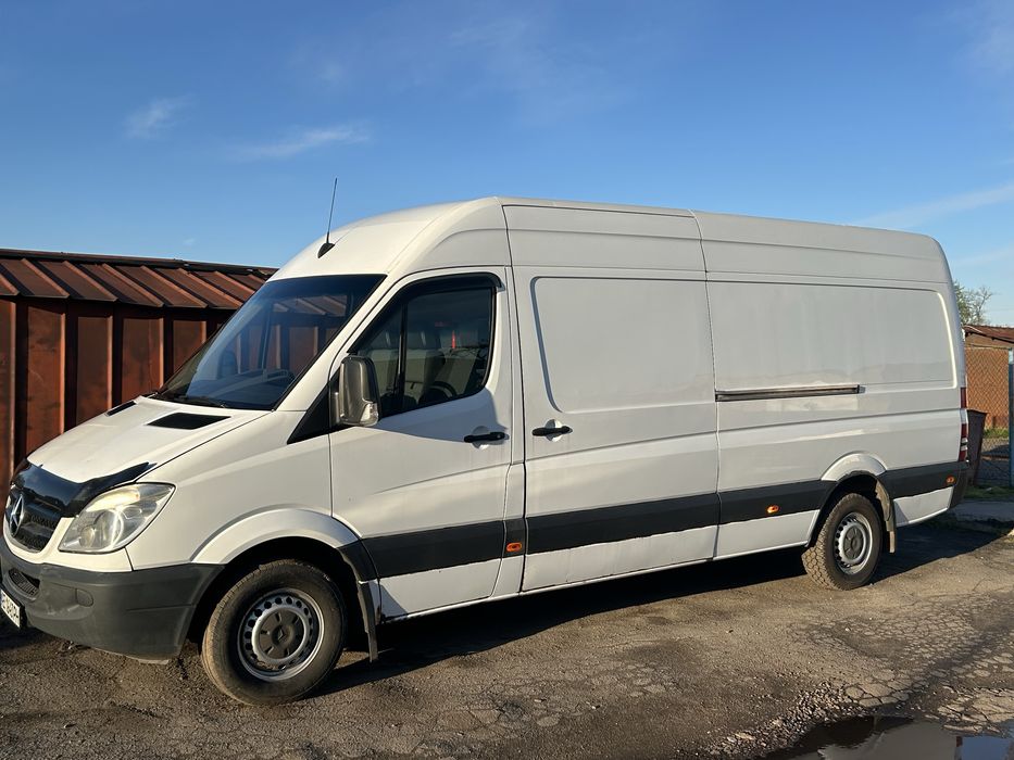 Продам мерседес спринтер 313 ,2010року цвет біли спробегом кузов задут