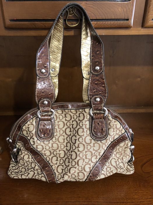 Mala da GUESS, usada poucas vezes, modelo antigo