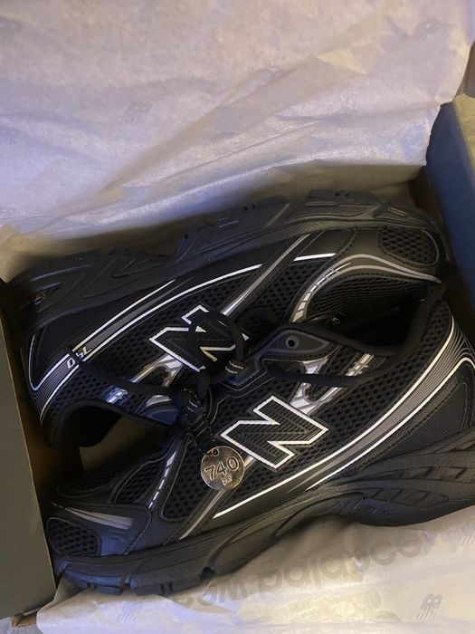 New Balance 740