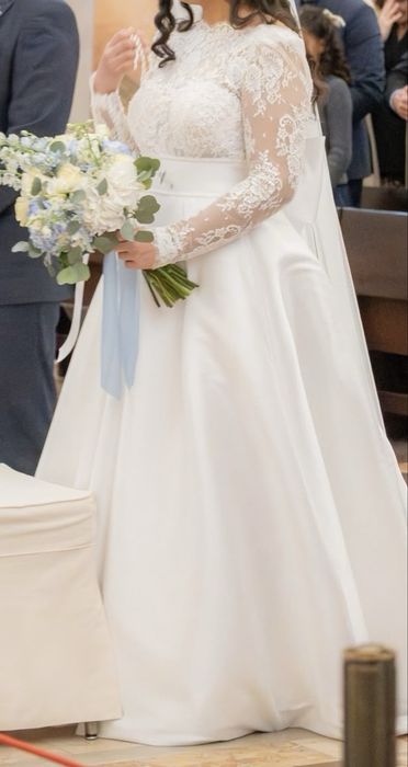 Vestido de noiva Luna Novias ROSA CLARA branco com manga longa comprida em renda